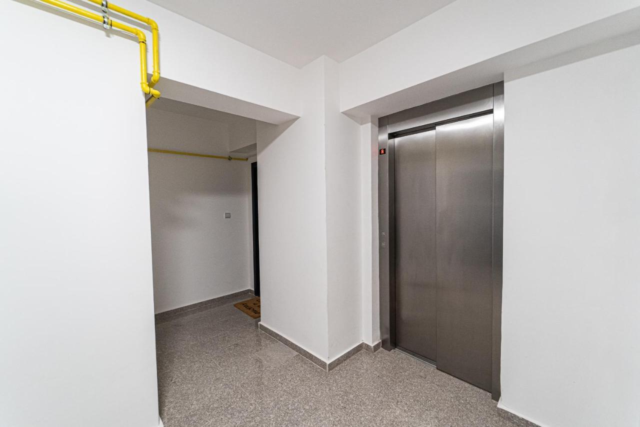 Delux Suite Бакэу Экстерьер фото